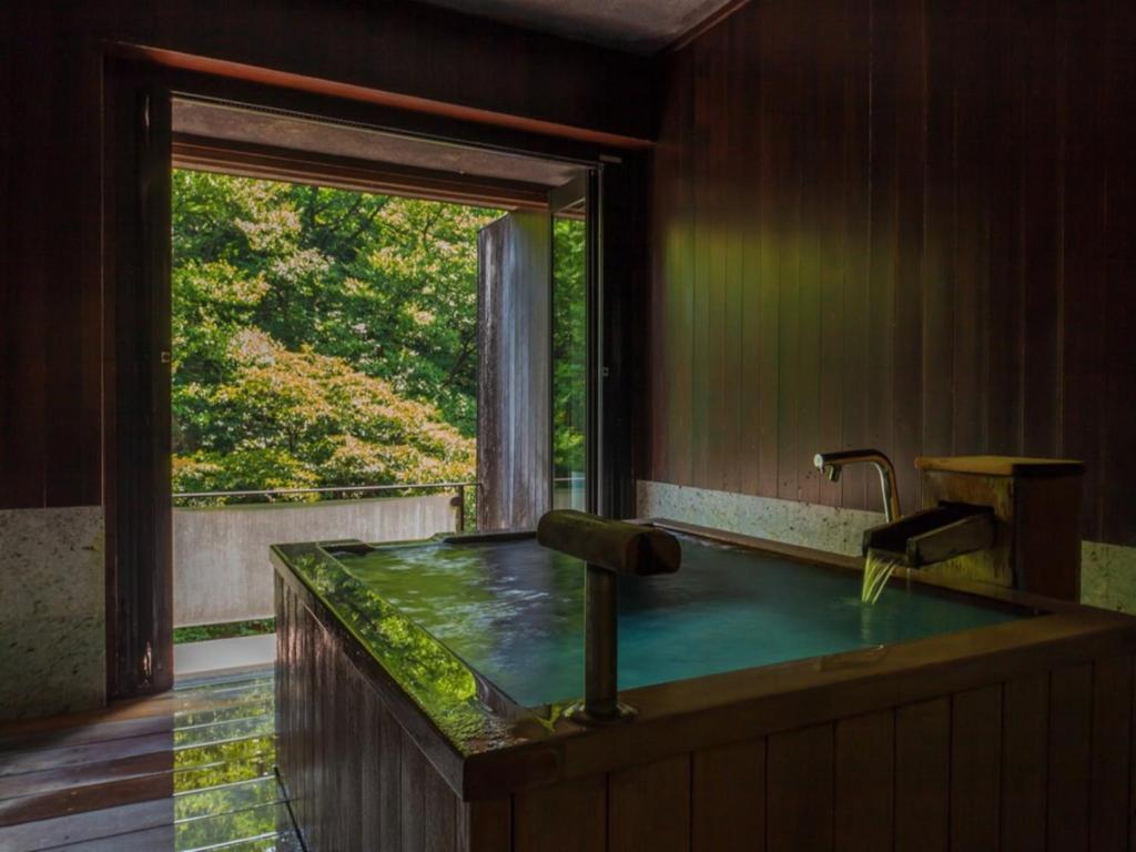 Shima Yamaguchikan Private Onsen Bath