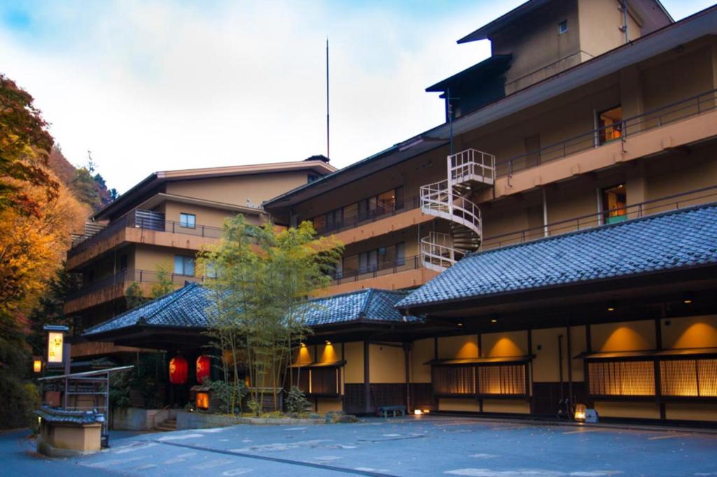 Shima Yamaguchikan Ryokan Exterior