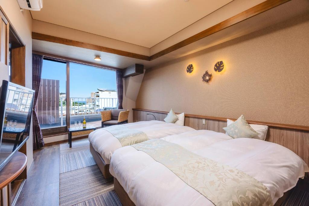 Shinyu No Yado Sazana Twin Bedroom