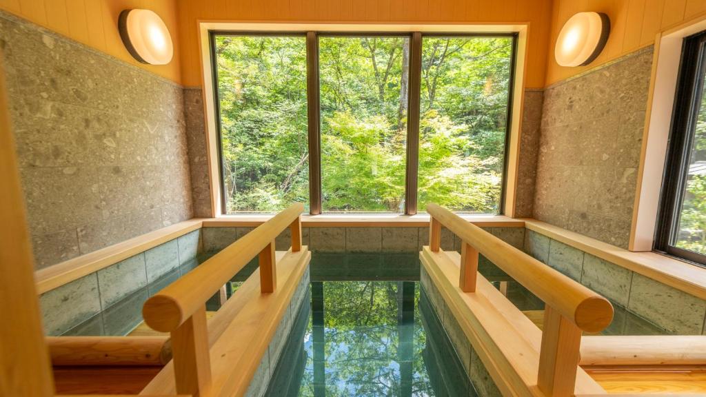Shionoyu Onsen Rengetsu Indoor Onsen Bath