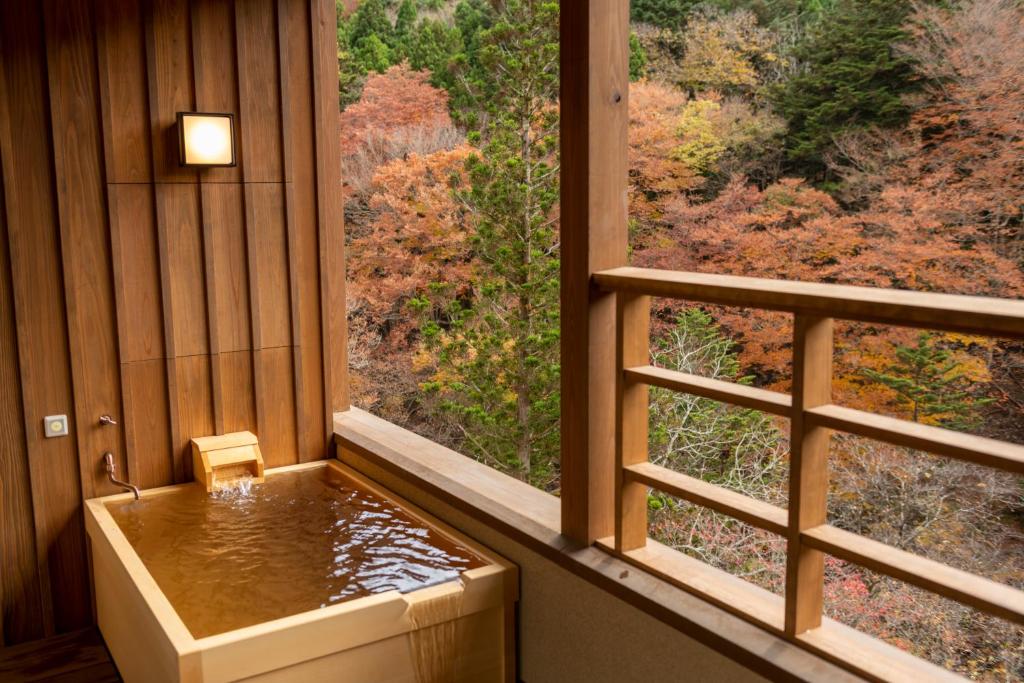 Shionoyu Onsen Rengetsu Open Air Bath