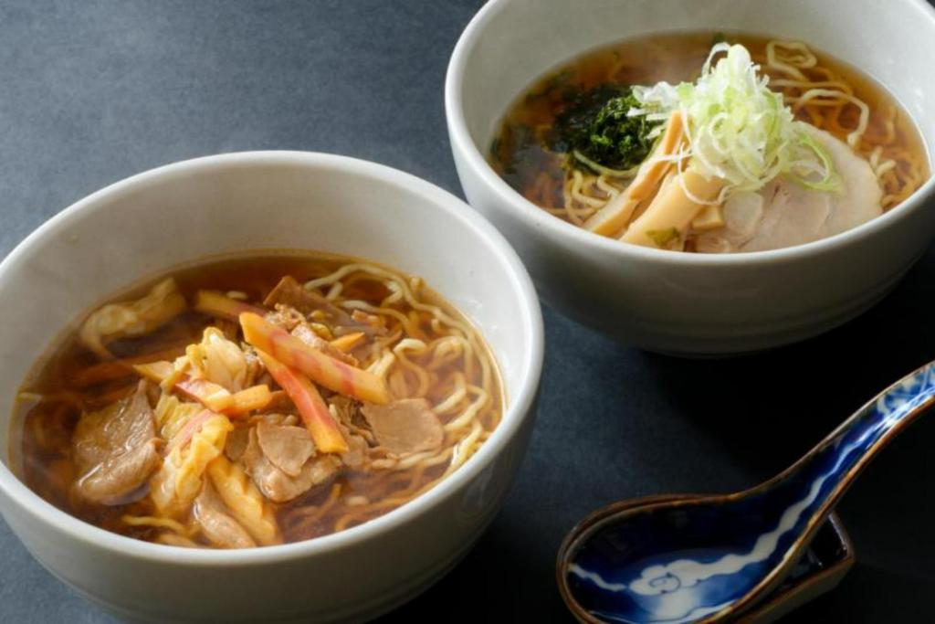 Shionoyu Onsen Rengetsu Ramen Bowls