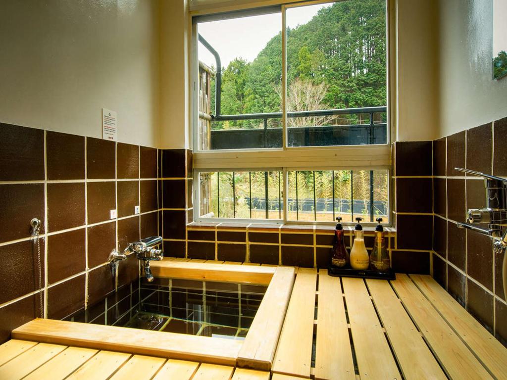 Shirakabe Private Bath