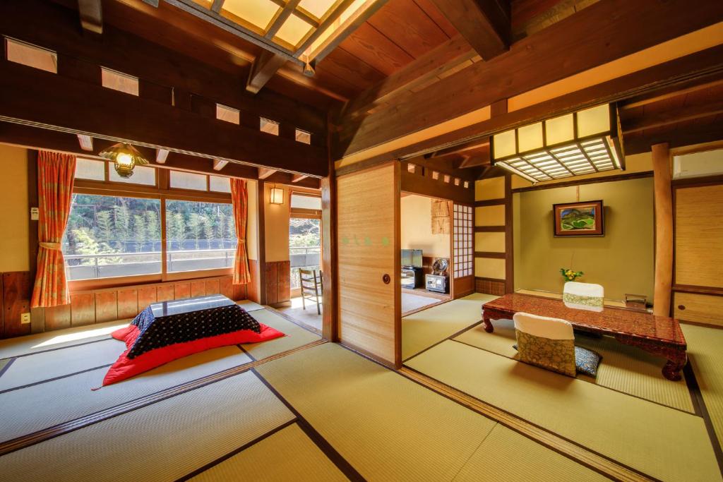 Shirakabe Tatami Room