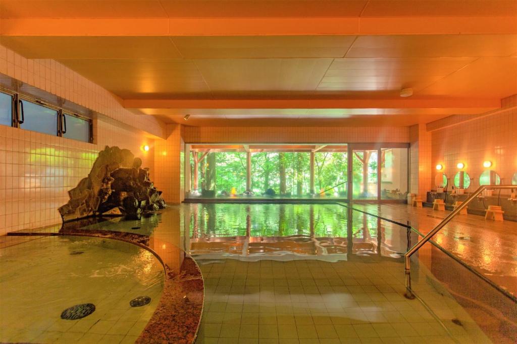 Shirasagiyu Tawaraya Indoor Onsen Bath