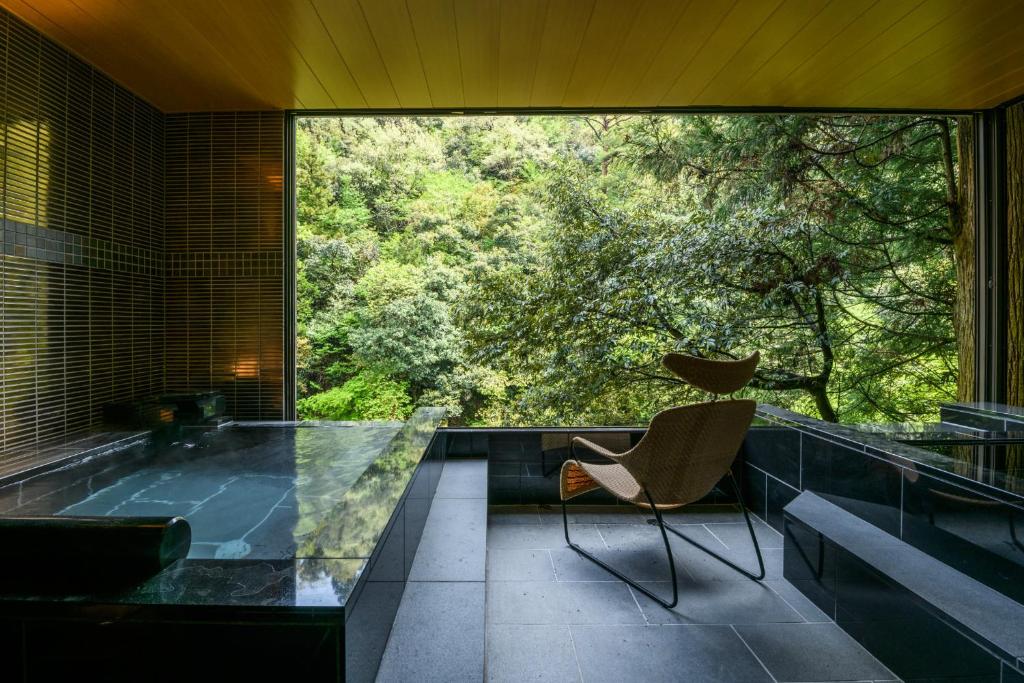 Shirasagiyu Tawaraya Open Air Bath