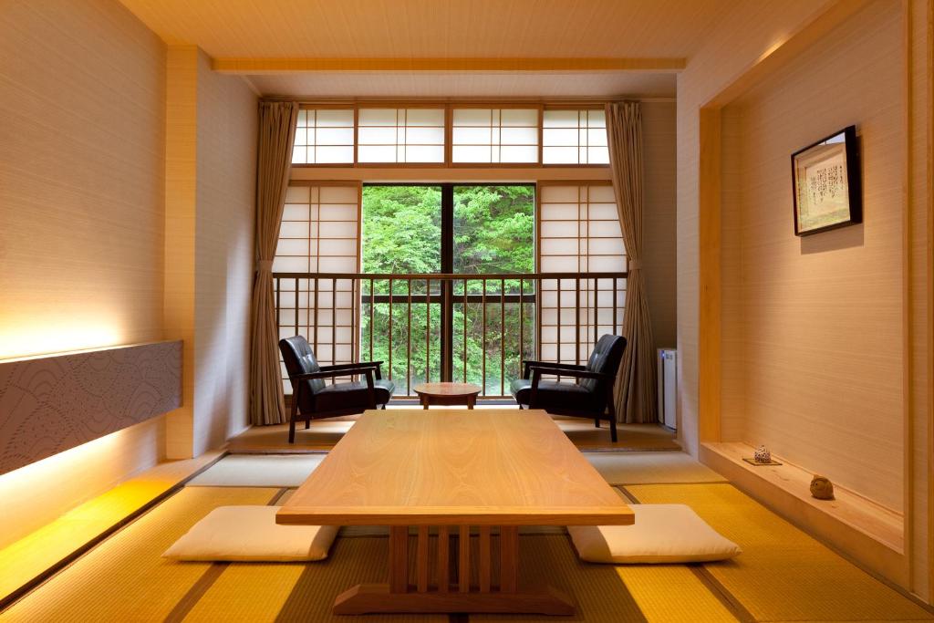 Shosuke No Yado Takinoyu Tatami Room