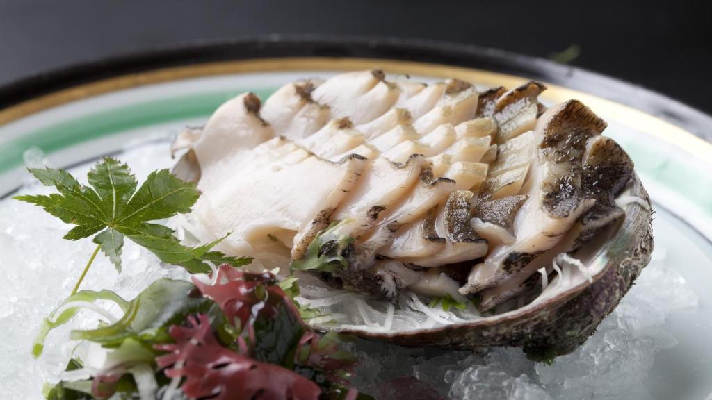 Shuku Kaifuu Abalone Sashimi