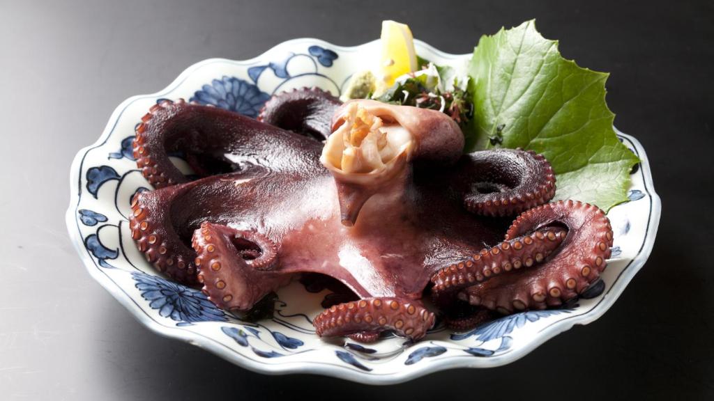 Shuku Kaifuu Octopus Dish