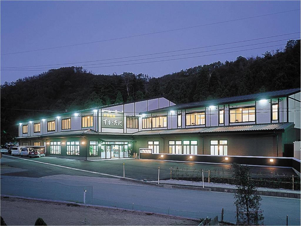 Sugatani Onsen Ryokan Exterior Night