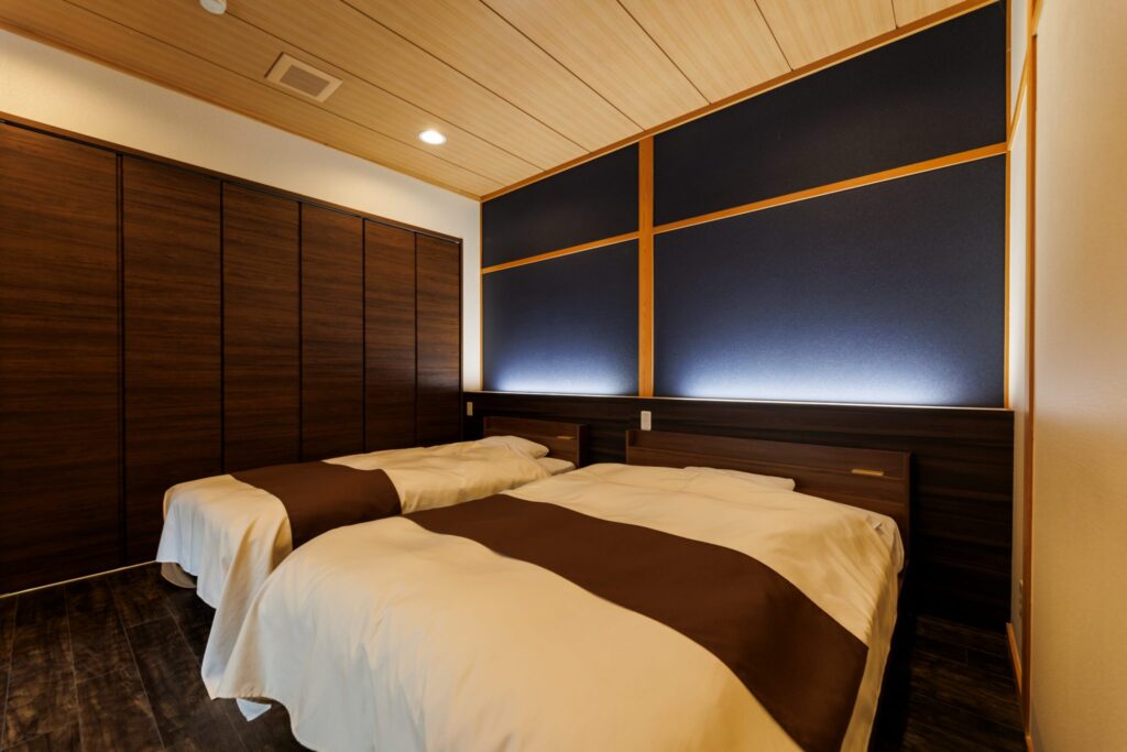 Sugatani Onsen Twin Bedroom