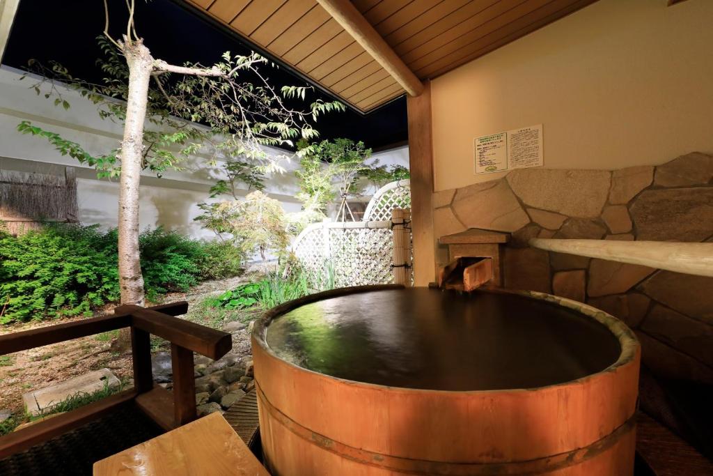 Suhaku Open Air Bath