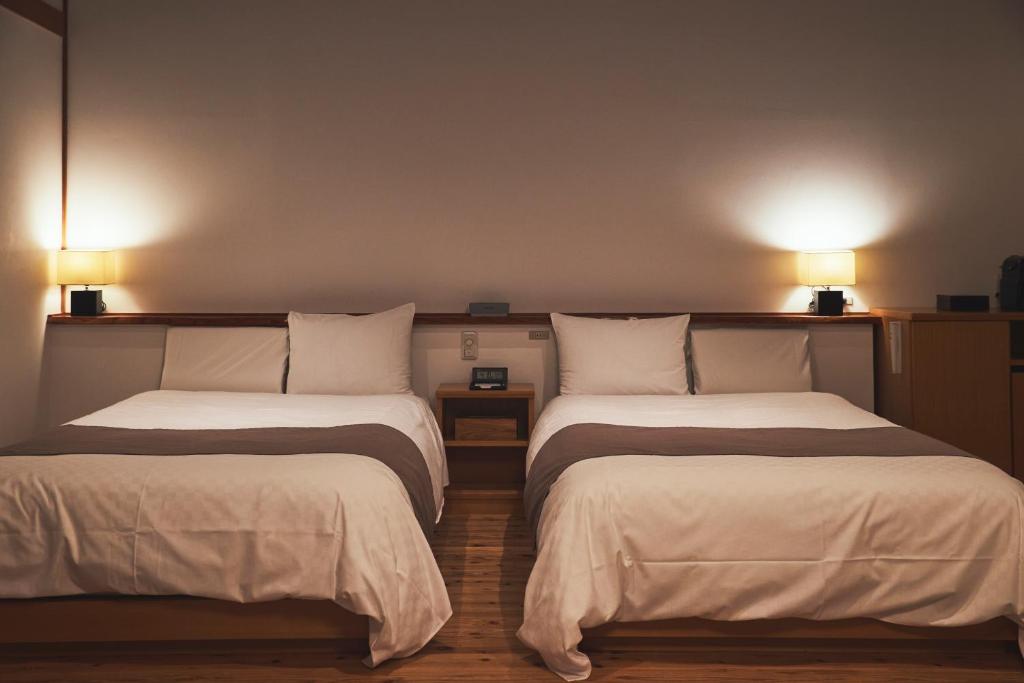 Sui Suwako Twin Bedroom