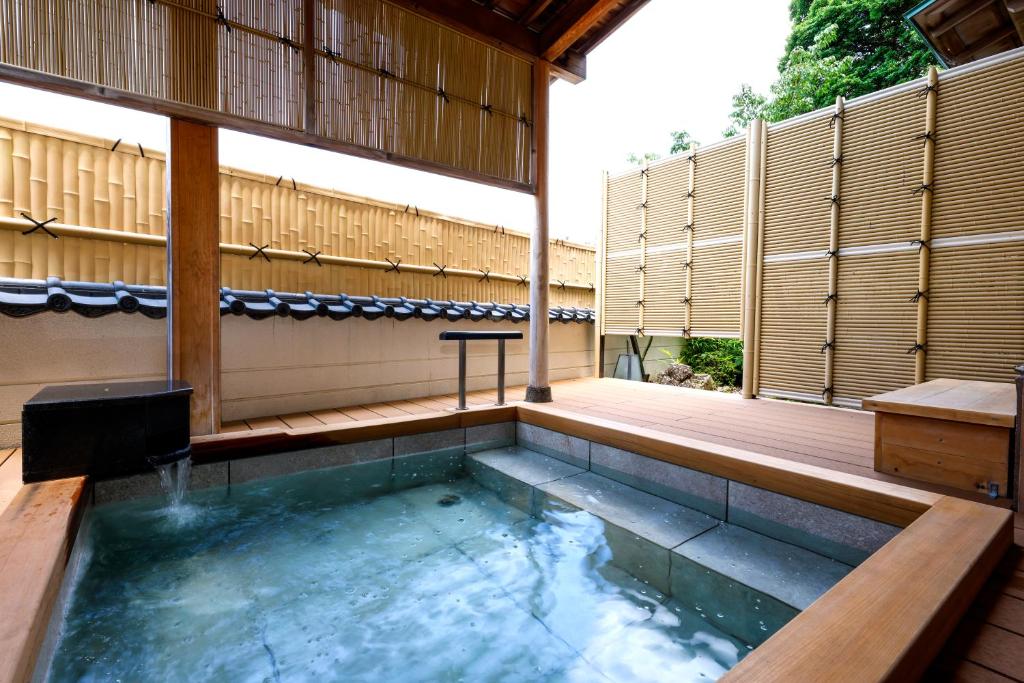 Sun Urashima Yuki No Sato Open Air Onsen