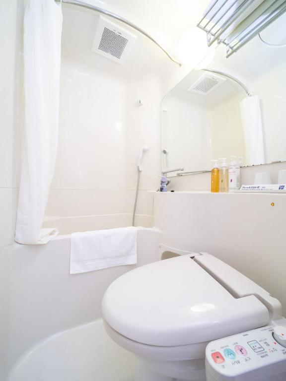 Super Hotel Fuji Inter Bathroom