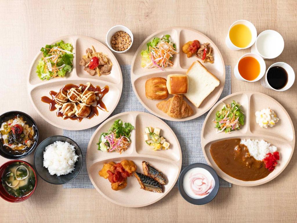 Super Hotel Jr Shin Osaka Higashiguchi Breakfast Spread