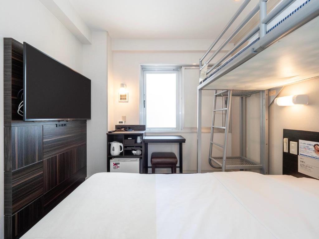 Super Hotel Jr Shin Osaka Higashiguchi Bunk Room
