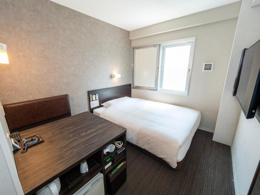 Super Hotel Jr Shin Osaka Higashiguchi Double Room