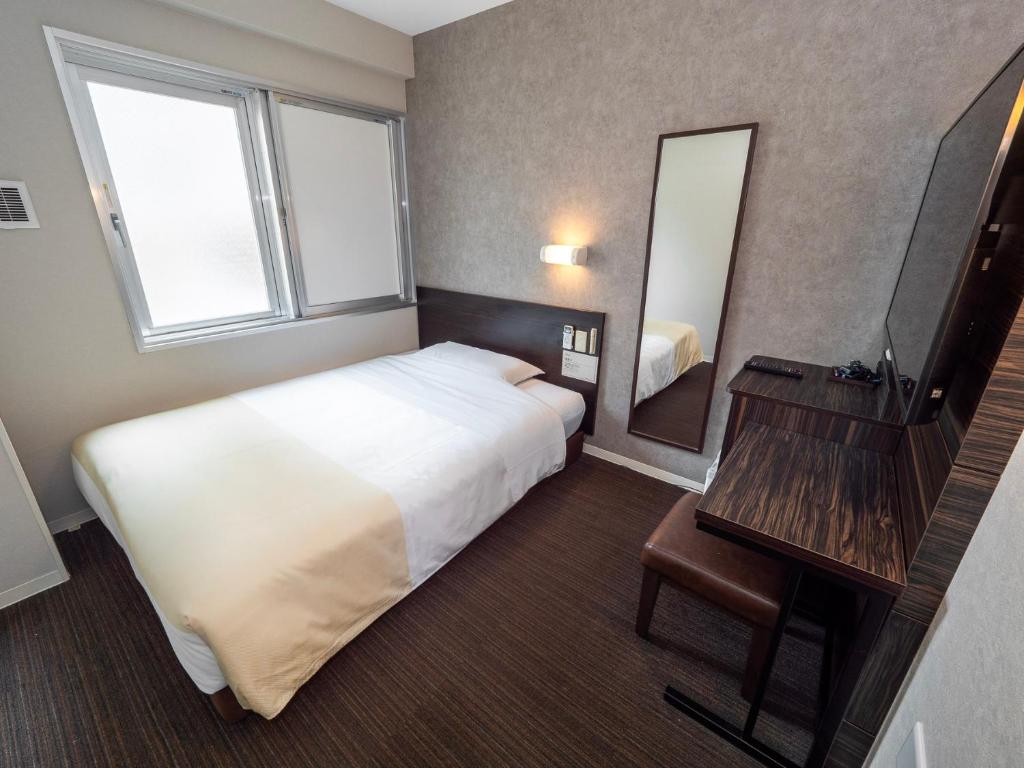 Super Hotel Jr Shin Osaka Higashiguchi Single Room