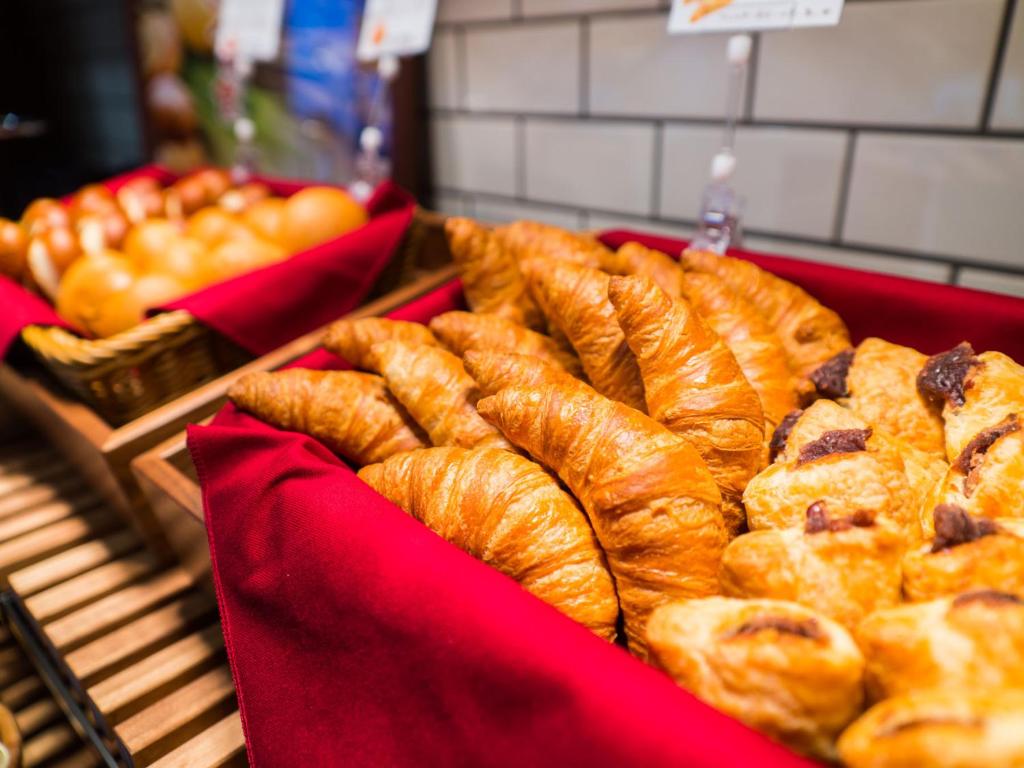 Super Hotel Kashima Breakfast Bread