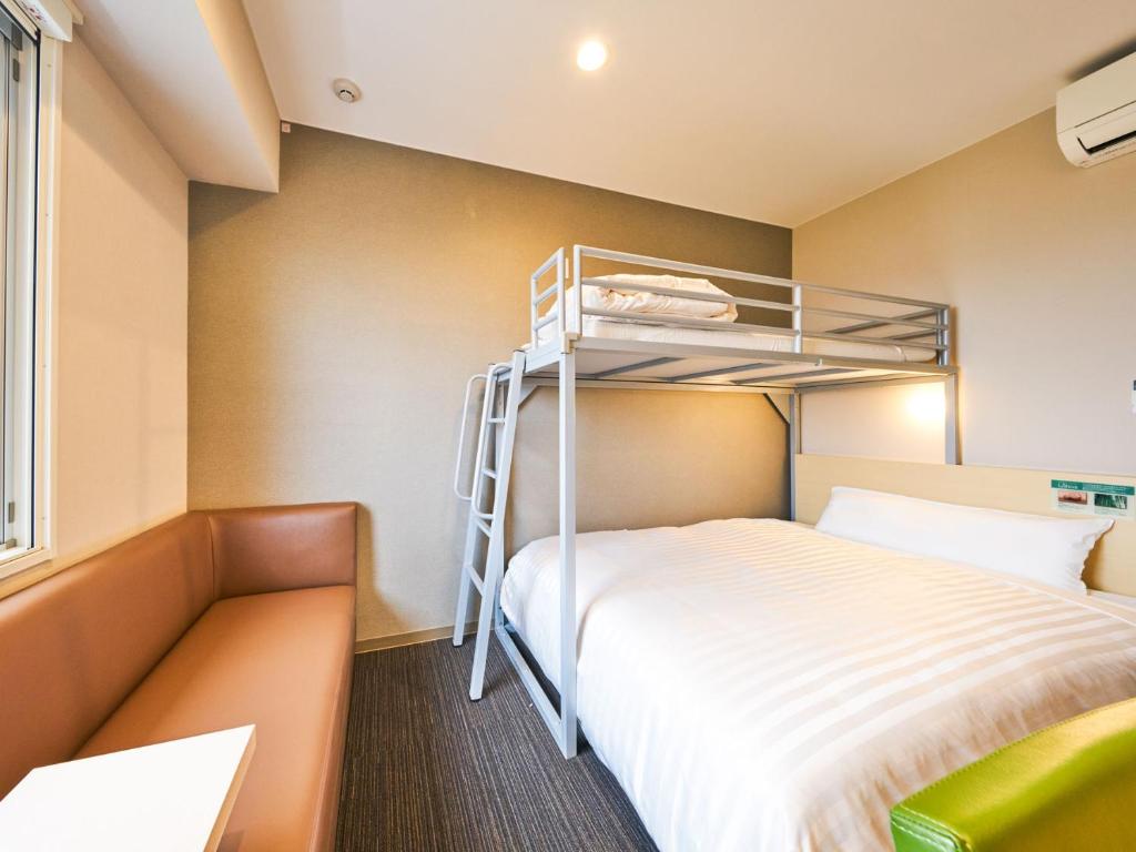Super Hotel Kashima Bunk Bed Room