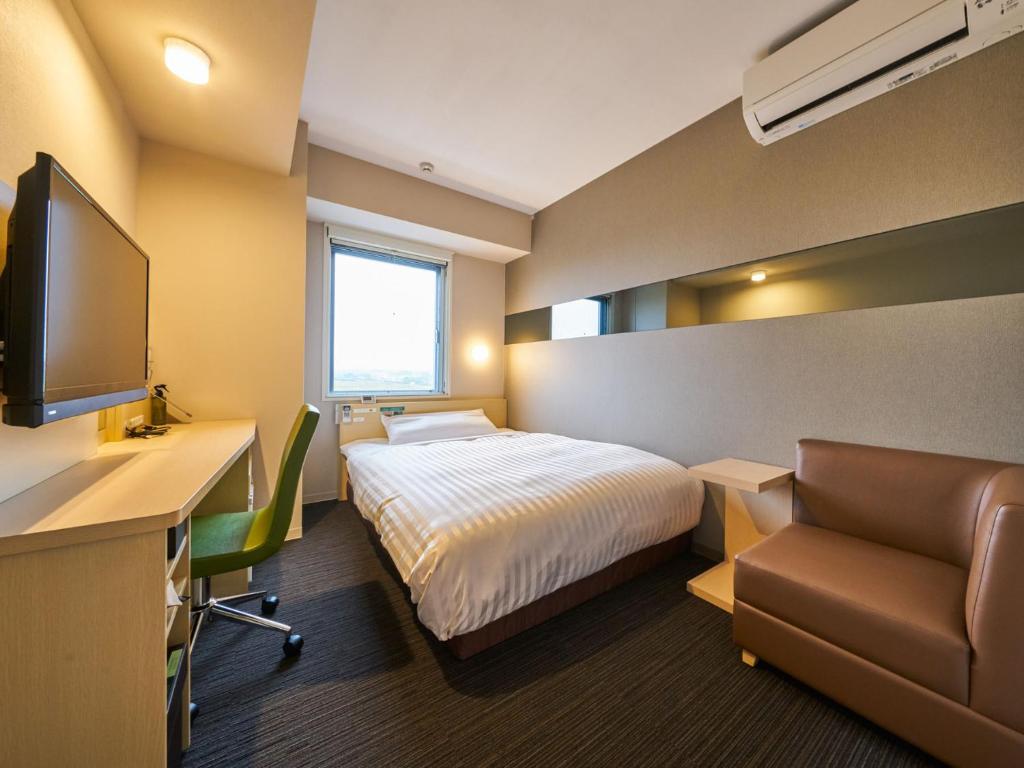 Super Hotel Kashima Double Room