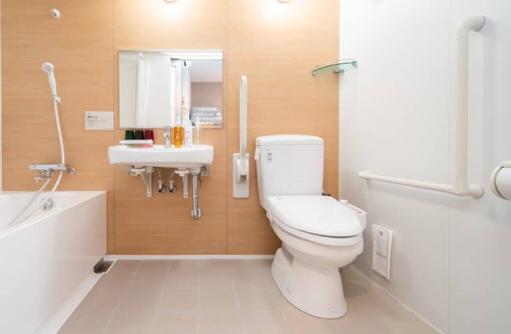 Super Hotel Nagano Iida Inter Bathroom