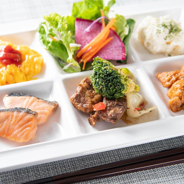 Super Hotel Nagano Iida Inter Breakfast Plate