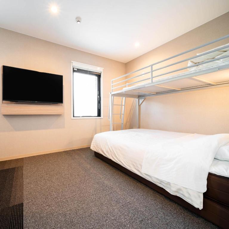 Super Hotel Nagano Iida Inter Bunk Bed Room