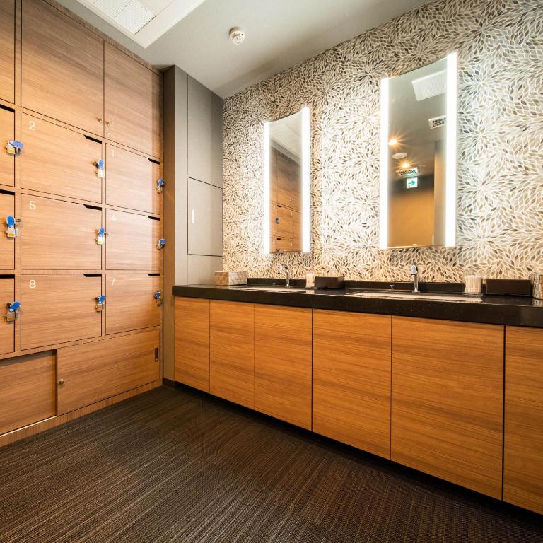 Super Hotel Nagano Iida Inter Locker Room