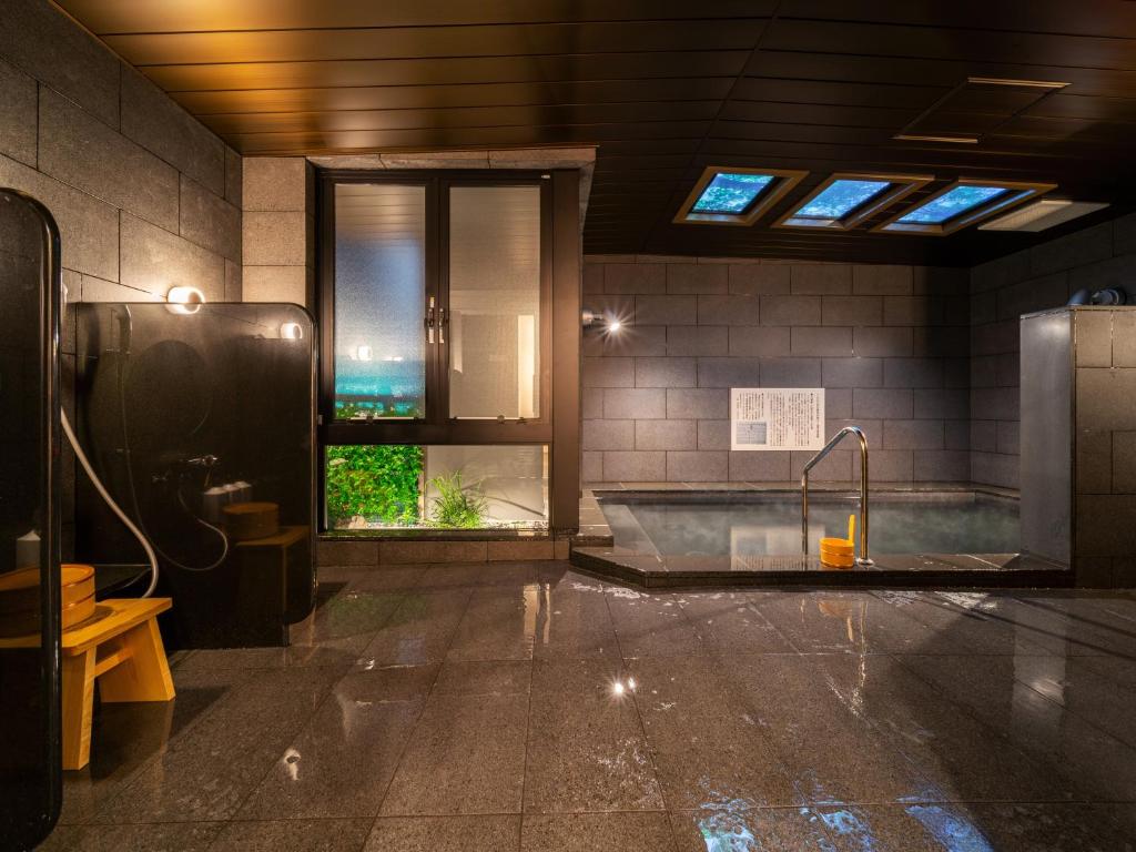 Super Hotel Premier Akihabara Indoor Onsen Bath