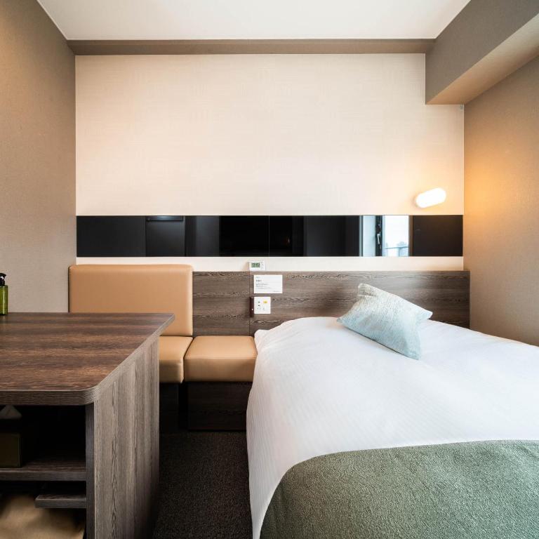 Super Hotel Premier Ginza Double Room