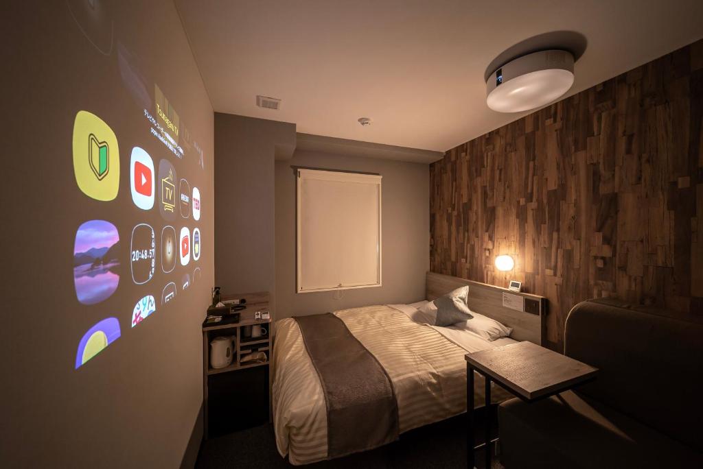 Super Hotel Premier Ikebukuro Natural Hot Spring Double Room Projector