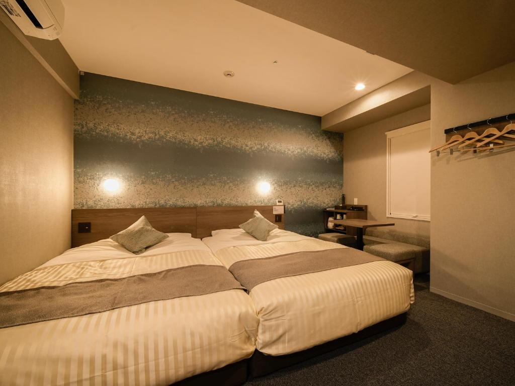 Super Hotel Premier Ikebukuro Natural Hot Spring Twin Room