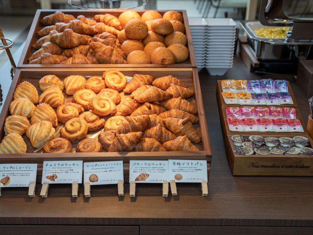 Super Hotel Saitama Kawagoe Breakfast Pastries