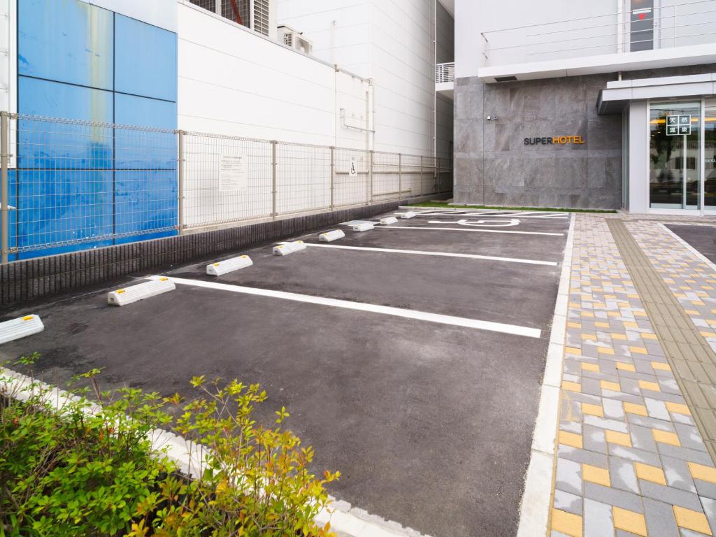 Super Hotel Saitama Kawagoe Parking Area