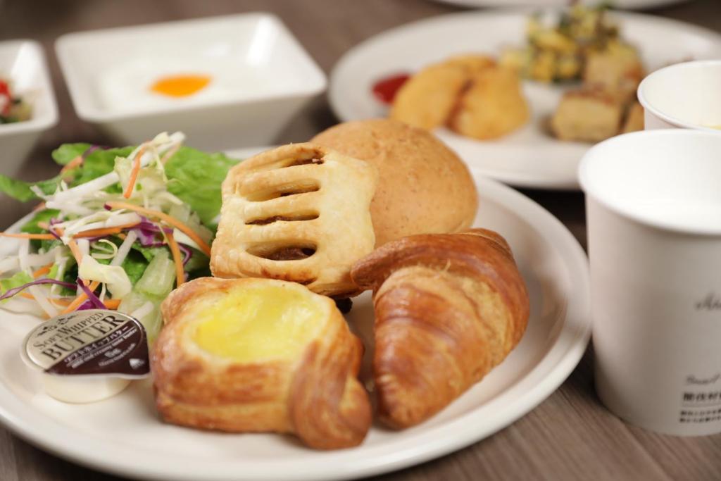 Super Hotel Sano Fujioka Breakfast Plate