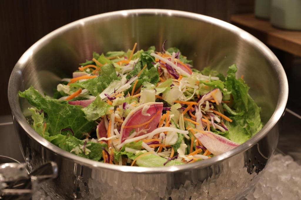Super Hotel Sano Fujioka Salad Bowl