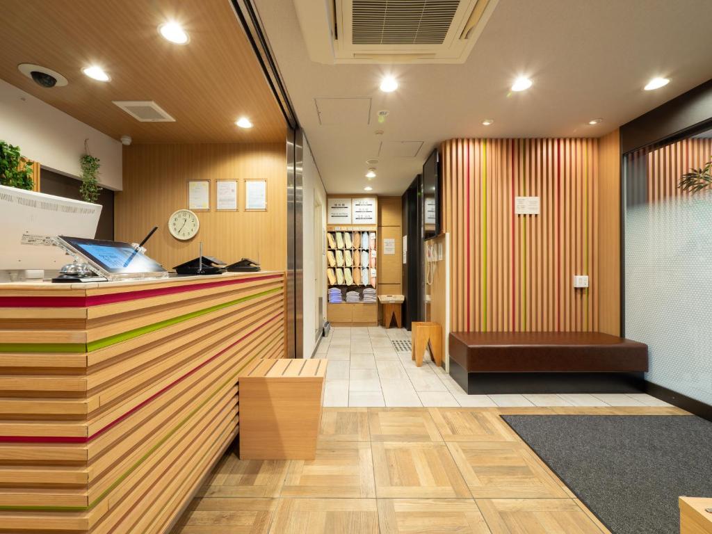 Super Hotel Shinjuku Kabukicho Front Desk Lobby