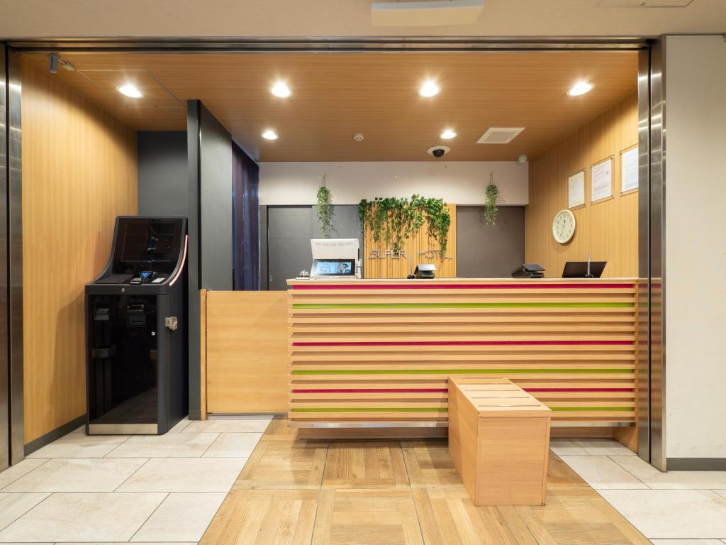 Super Hotel Shinjuku Kabukicho Front Desk