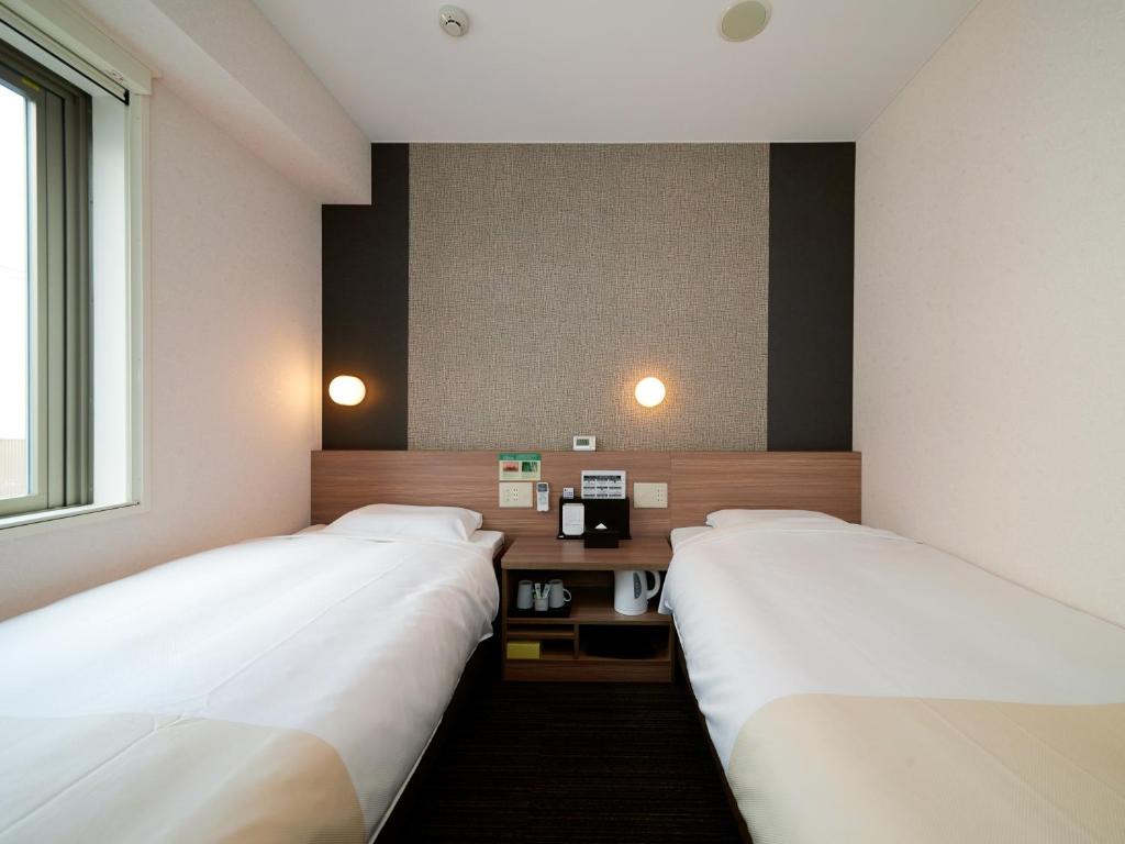 Super Hotel Shinjuku Kabukicho Twin Room