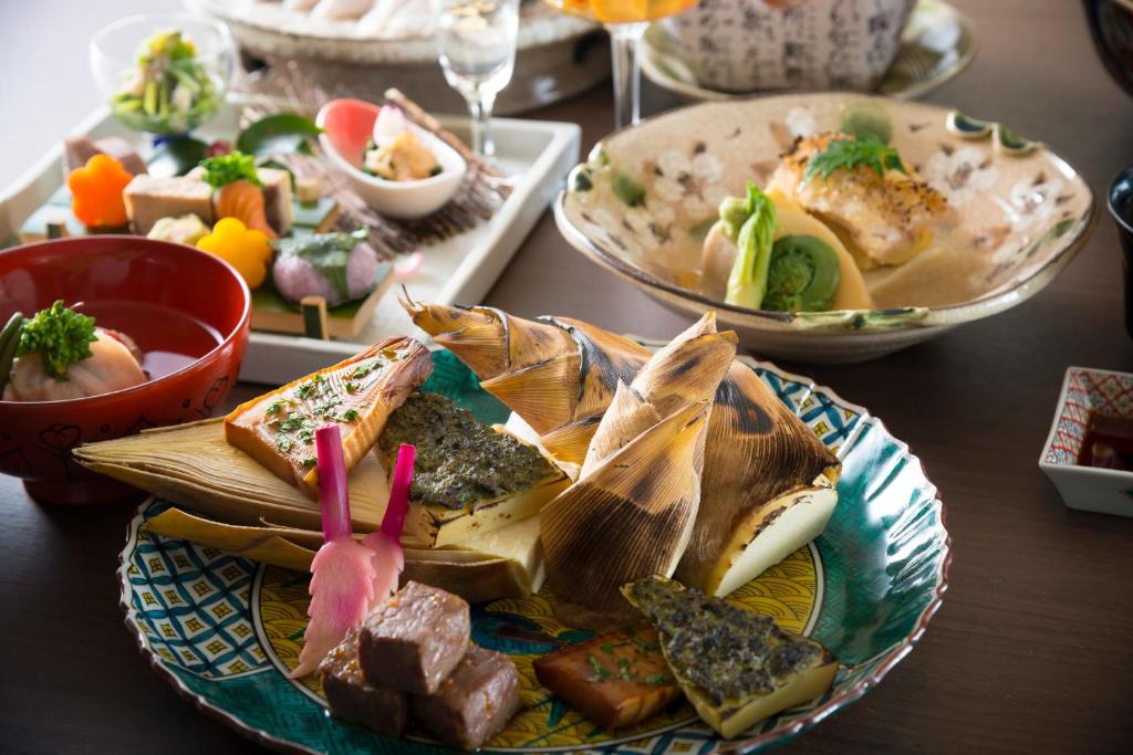 Tachibana Shikitei Kaiseki Meal