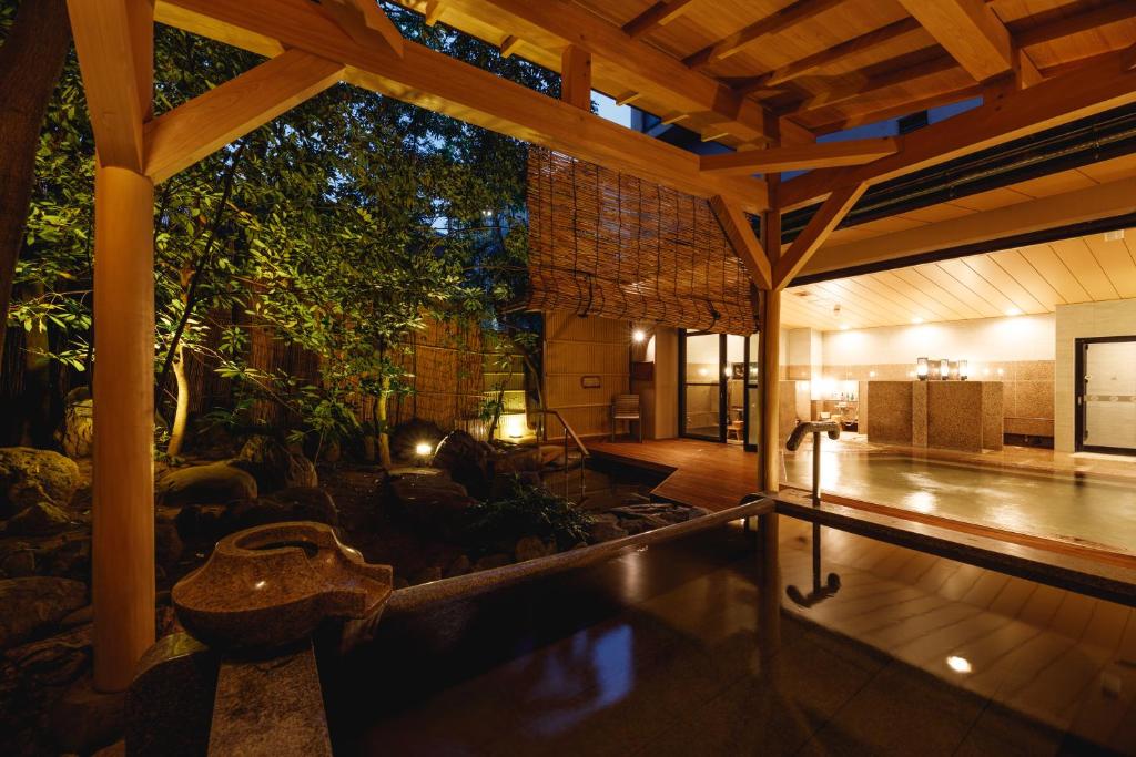 Tachibana Shikitei Open Air Bath