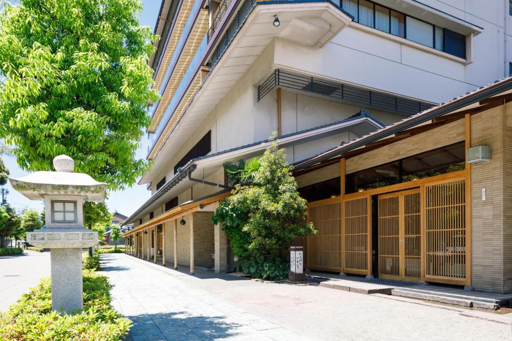 Tachibana Shikitei Ryokan Exterior