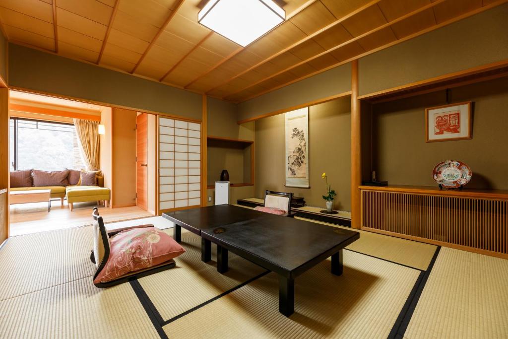 Tachibana Shikitei Tatami Room