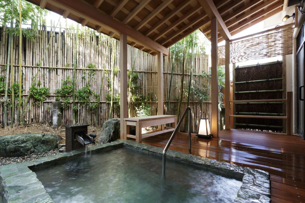 Takashimaya Open Air Onsen