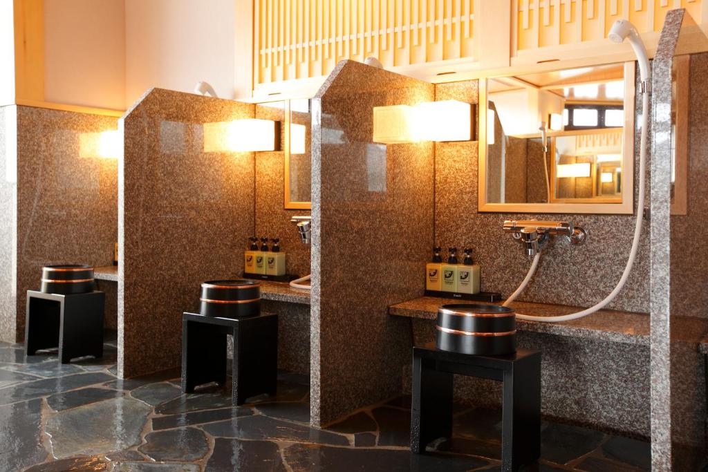 Takayama Ouan Hotel Bath Washing Area