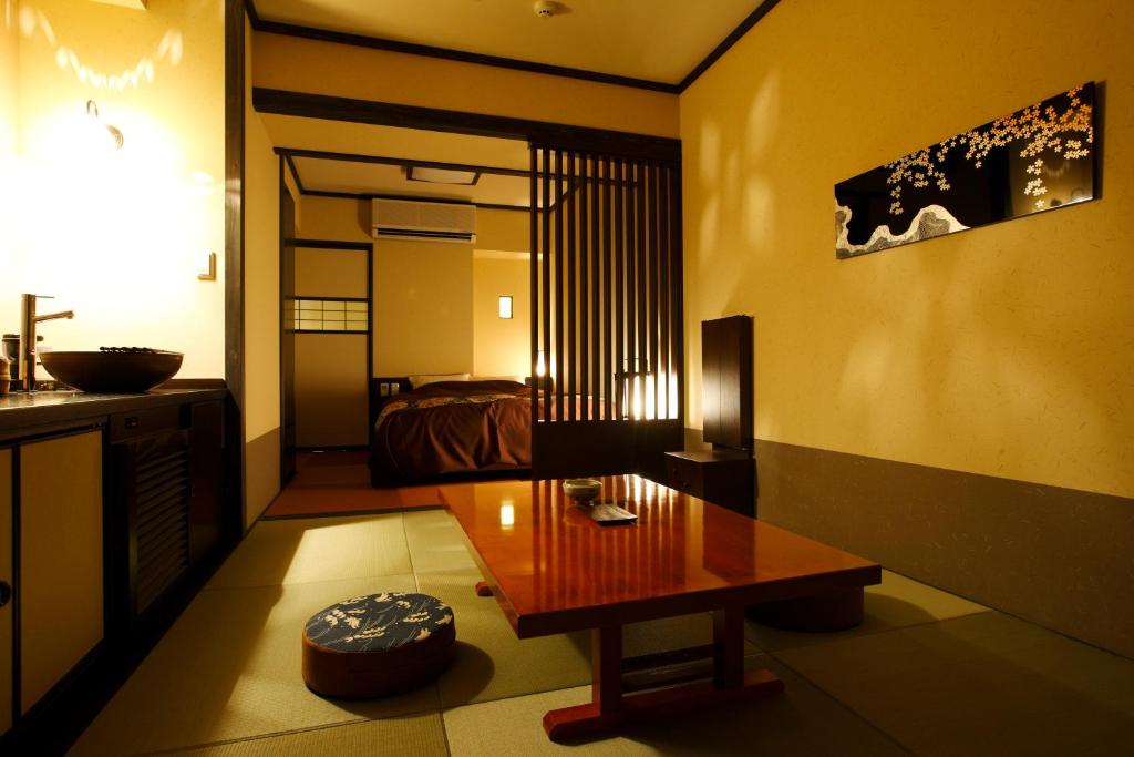 Takayama Ouan Hotel Tatami Room