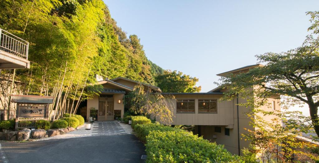 Takimotokan Yuki No Sato Hotel Entrance Exterior