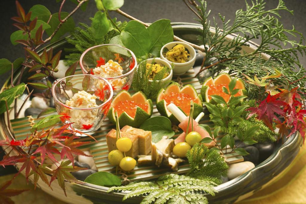 Takimotokan Yuki No Sato Hotel Kaiseki Platter